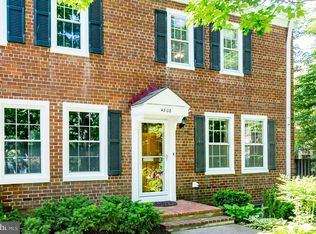 4808 28th St S, Arlington, VA 22206