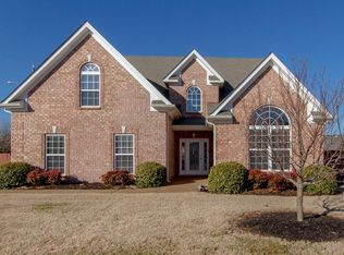 725 Willow Cove Dr, Murfreesboro, TN 37128