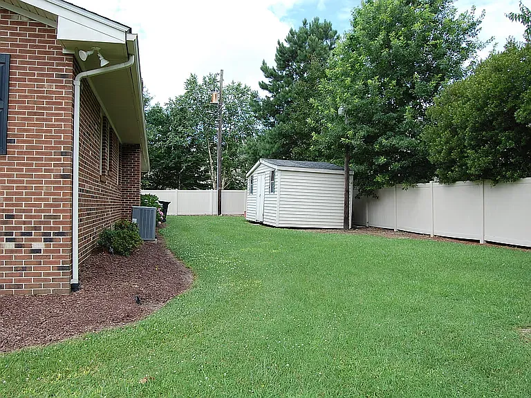 1418 Sherron Rd — Photo 8