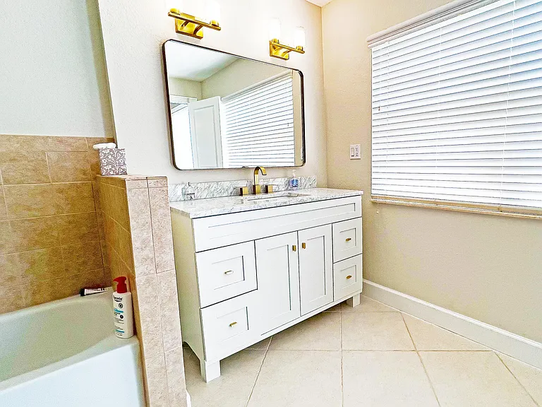 3541 NE Ocean Blvd #4 — Photo 32