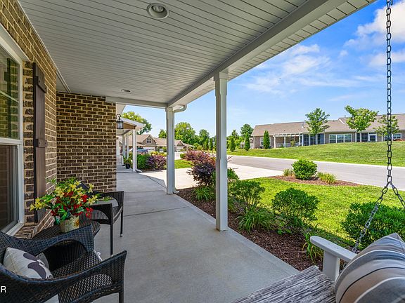 2nd image of 154 Mayapple Way