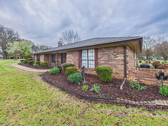 4th image of 36 Dustin Rd