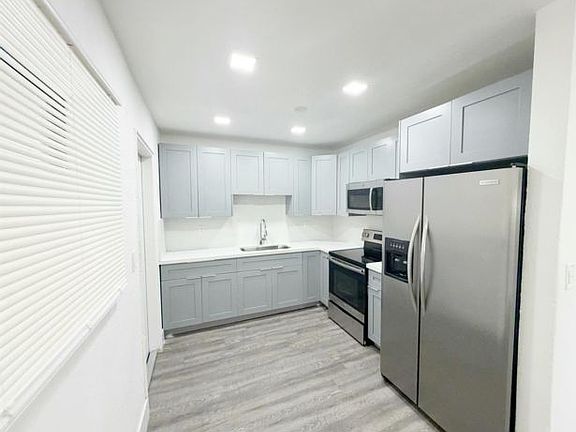 3rd image of 1135 NW 127th St