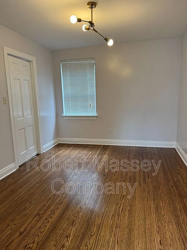 2 bed, 1.0 bath, 780 sqft, $1,200 — Photo 4
