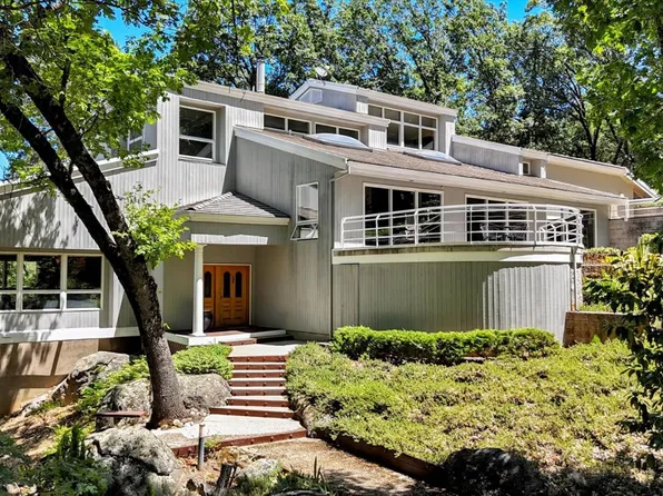 13118 Cement Hill Rd, Nevada City, CA 95959