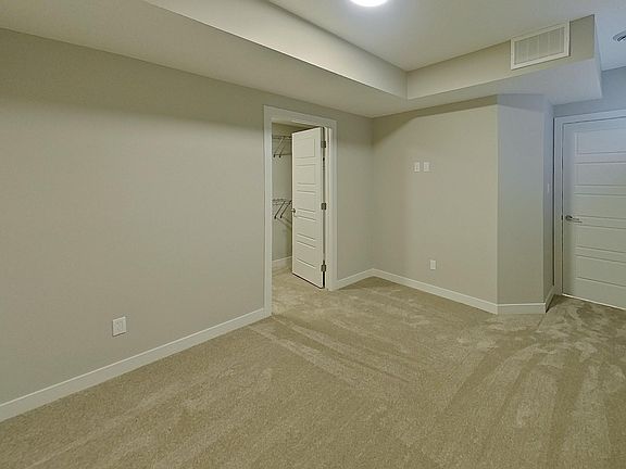 4th image of 10923 159th St NW