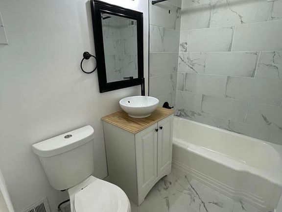 2nd image of 11820 Edgewater Dr APT 222
