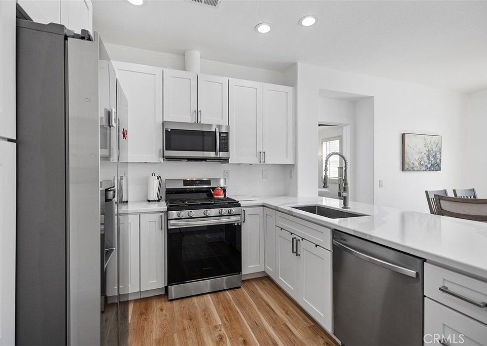 1st image of 104 Seacountry Ln