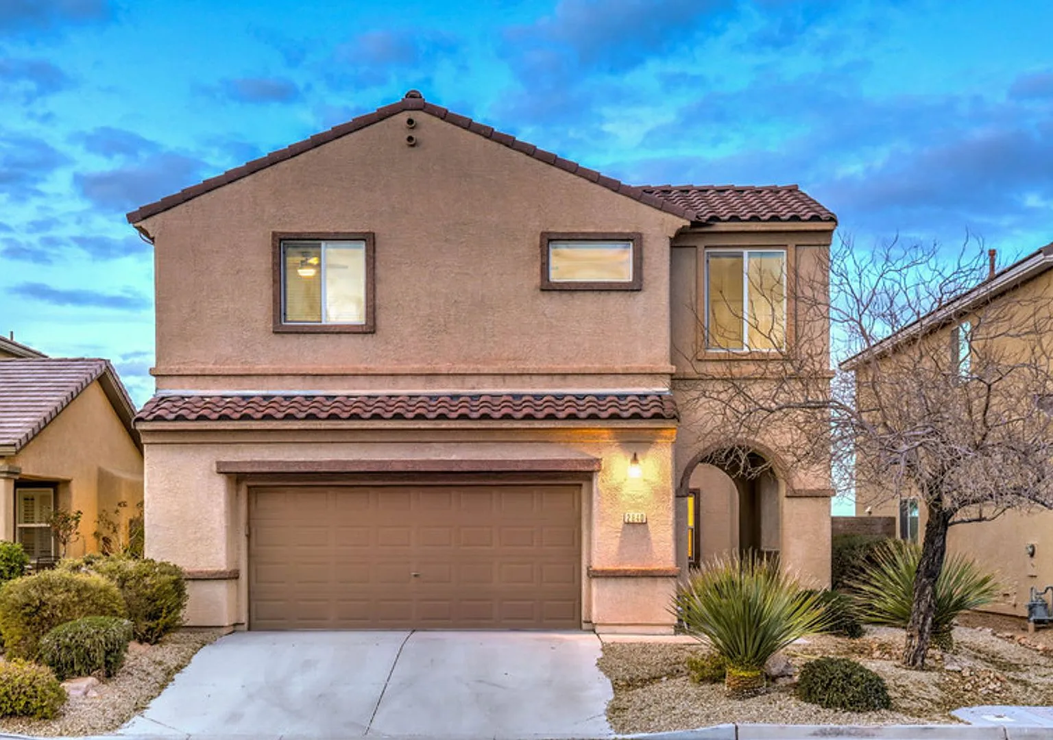 Two-Story Home in Anthem Highlands with Strip Views & Putting Green — Photo 1