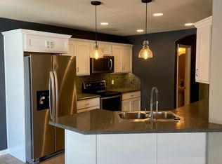 719 Mayflower Dr #1, Bismarck, ND 58504