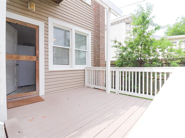 3012 Avenue O 1/2 #UP — Photo 11