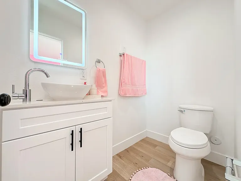 35 1340 1/2 Pl W — Photo 6