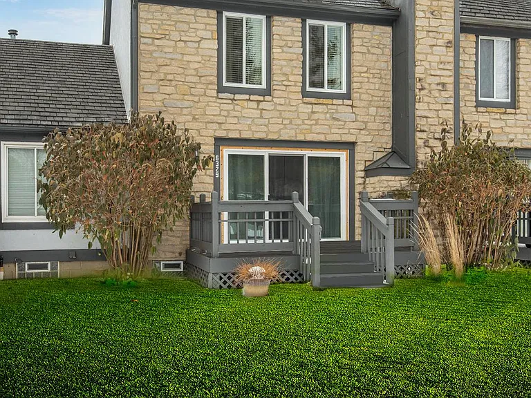 6329 Tara Hill Dr — Photo 15