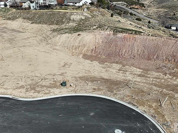 5th image of 12 Falcon Ridge Dr