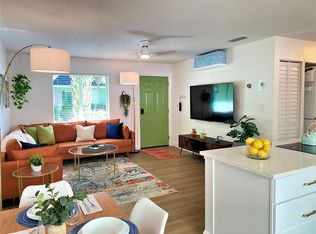 291 Woodette Dr APT 2, Dunedin, FL 34698