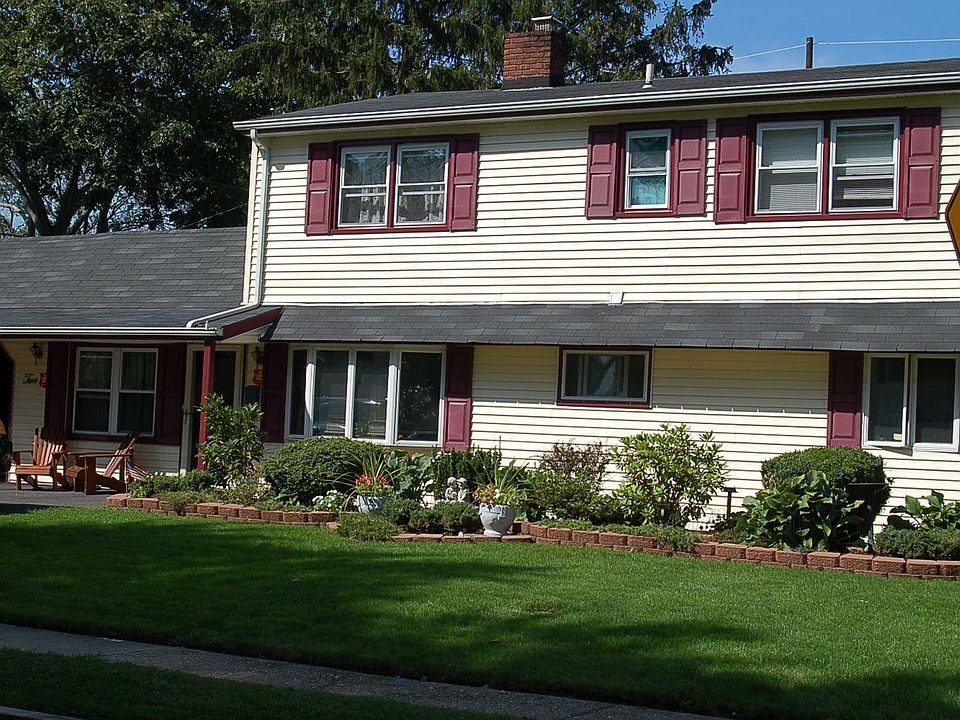 1st image of 2 Grace Ln