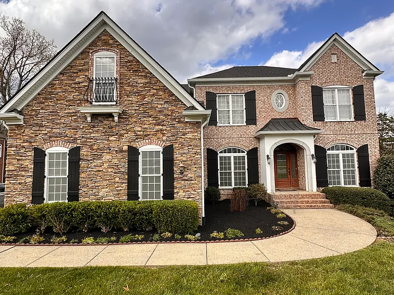 6887 Walnut Hills Dr — Photo 1