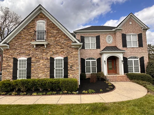 6887 Walnut Hills Dr, Brentwood, TN 37027