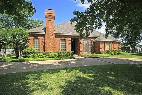 1st image of 2901 Glendale Dr