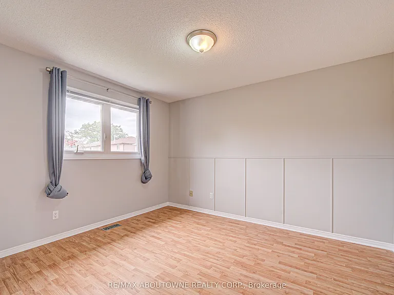 426 Parklane Rd — Photo 27