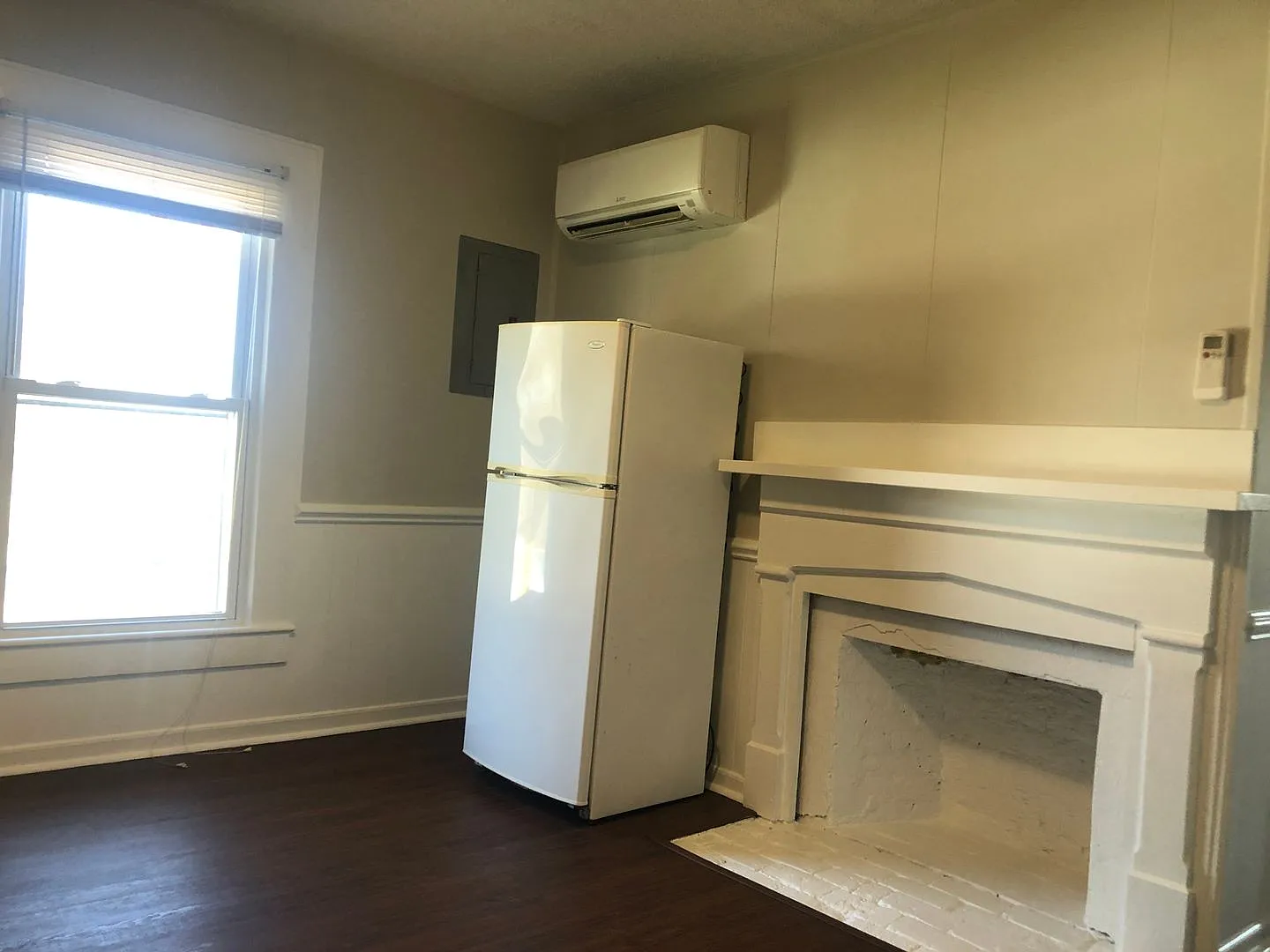 223 E. Glendale Ave. Apartments — Photo 3