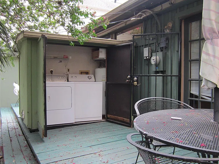 512 W Polk St — Photo 20