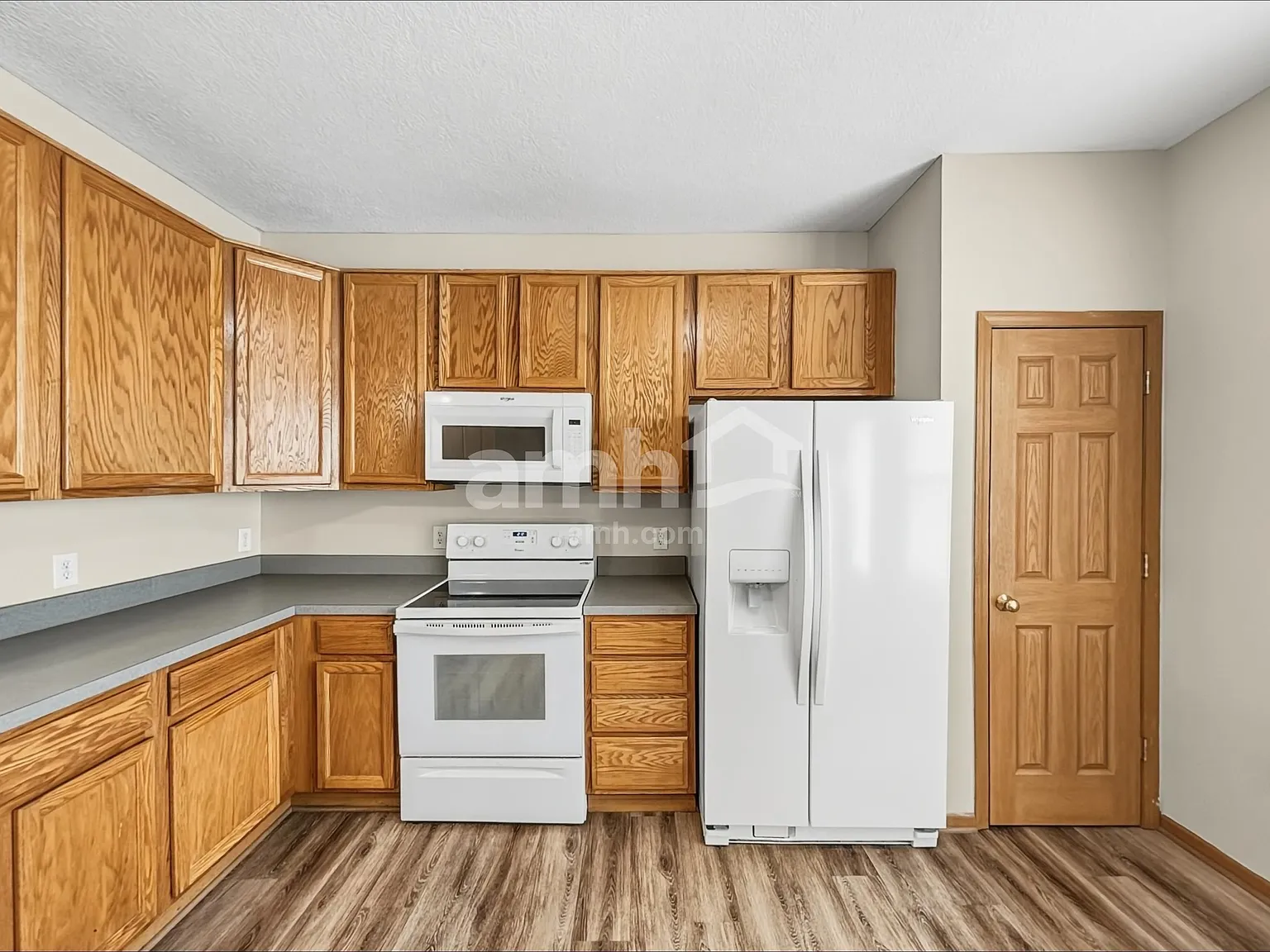 3 bed, 2.5 bath, 2053 sqft, $2,750 — Photo 3