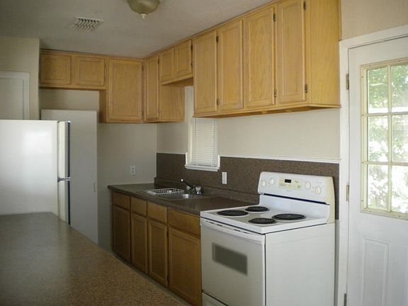 4th image of 3706 Shore Dr