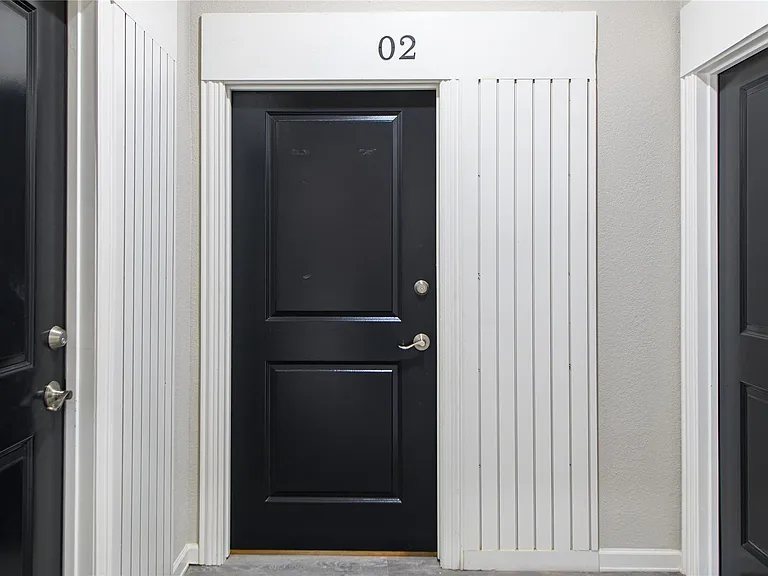 4705 Lyons Ave #2 — Photo 5