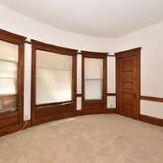 HUGE MASTER BEDROOM