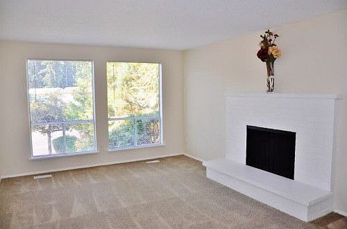 5th image of 15405 24th Ave E