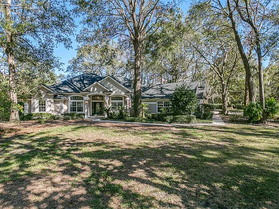 2nd image of 3668 Shinnecock Ln