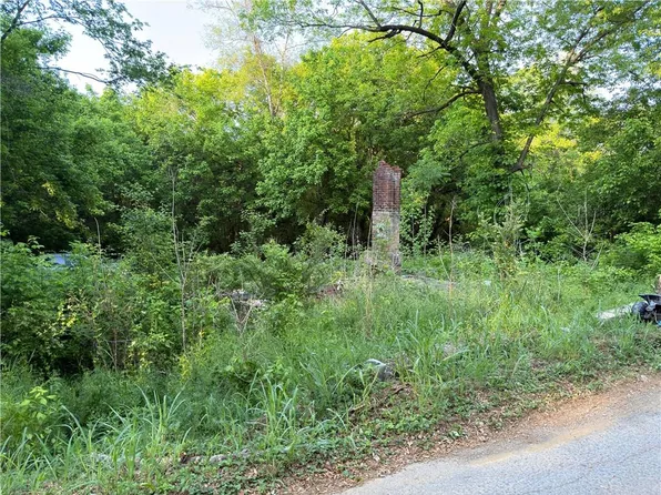 4 Circle Dr SE #3, Lindale, GA 30147