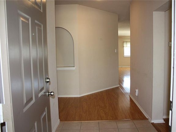 5th image of 3776 Castle Rock Dr