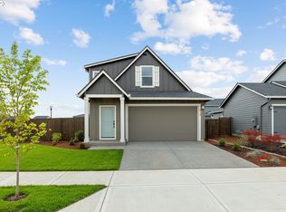 8715 N 6th St, Ridgefield, WA 98642