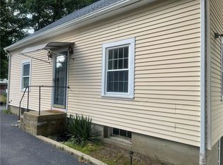 16 Coolridge Ave, Smithfield, RI 02828