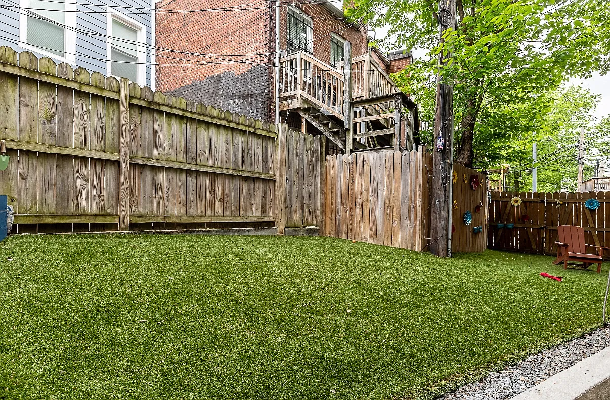 631 Florida Ave NE — Photo 3