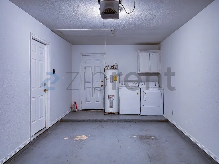 6053 Blanco River St — Photo 29