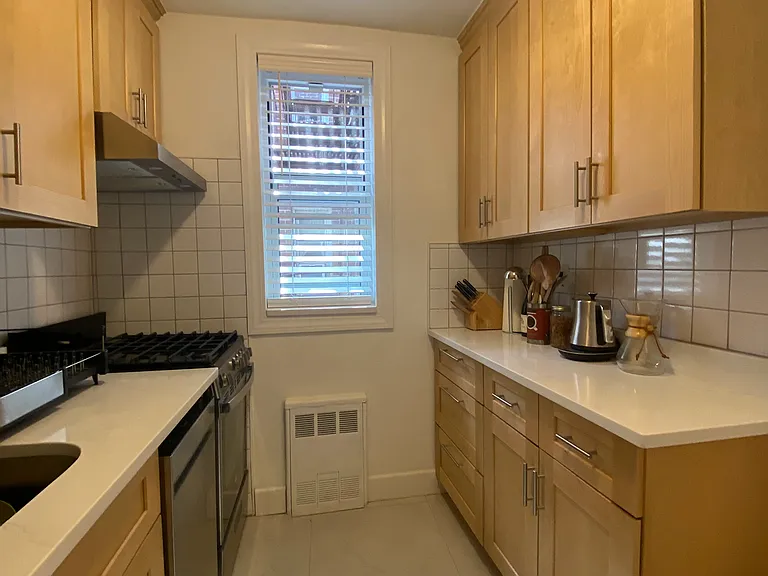 90-10 34th Ave #5H — Photo 7