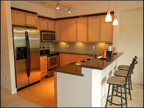 3rd image of 1501 Tacoma Ave S Unit 407