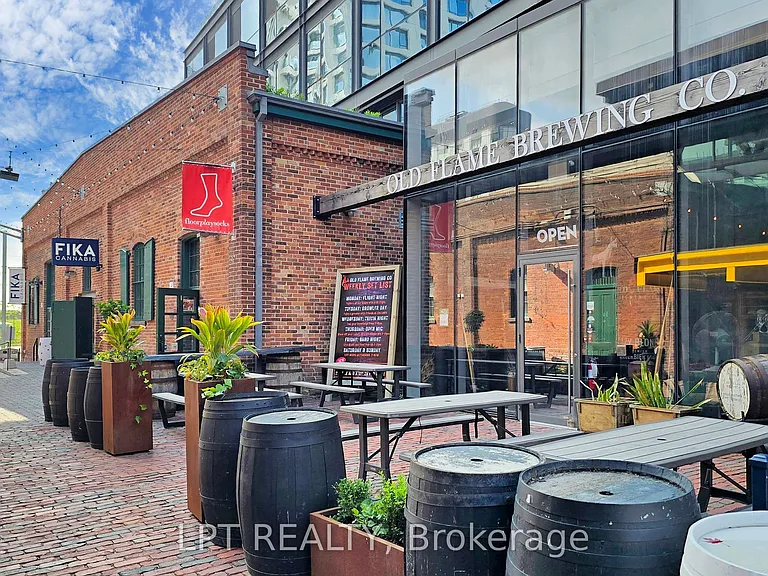 390 Cherry St #503 — Photo 43