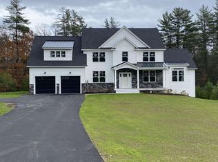 16 John King Dr, Goffstown, NH 03045