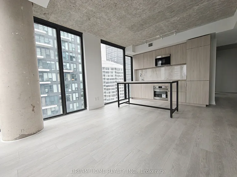 47 Mutual St #2302 — Photo 9