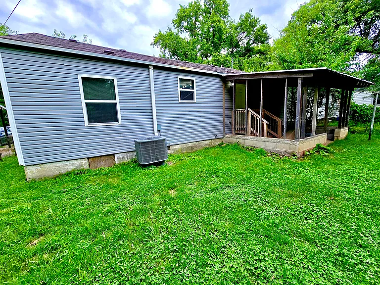 1520 W Lynn St — Photo 13