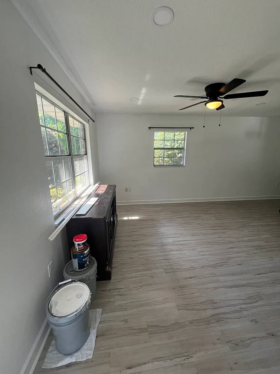 Building Photo - 575 S Carpenter Ave