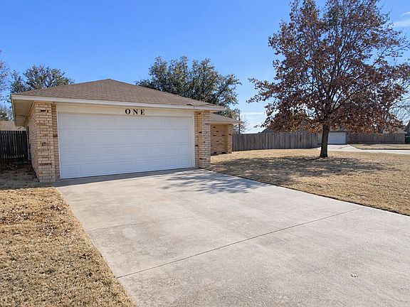 2nd image of 1 Daisy Cir