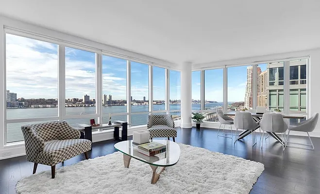 Sold by A & I Broadway | media 14