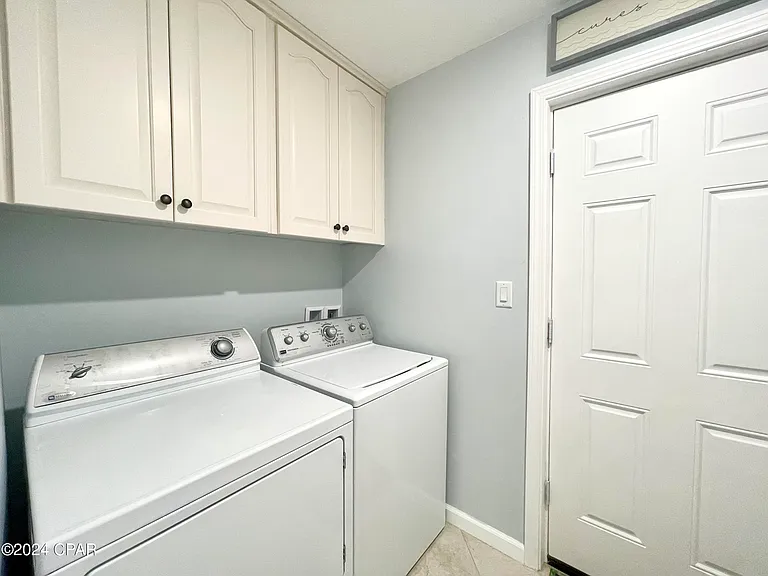 1043 Plantation Dr — Photo 27