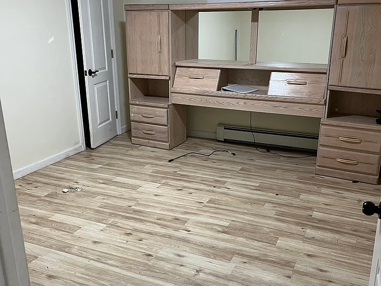 Cedarwood Dr — Photo 3