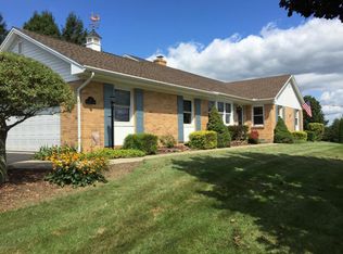 128 W Aluta Mill Rd, Nazareth, PA 18064